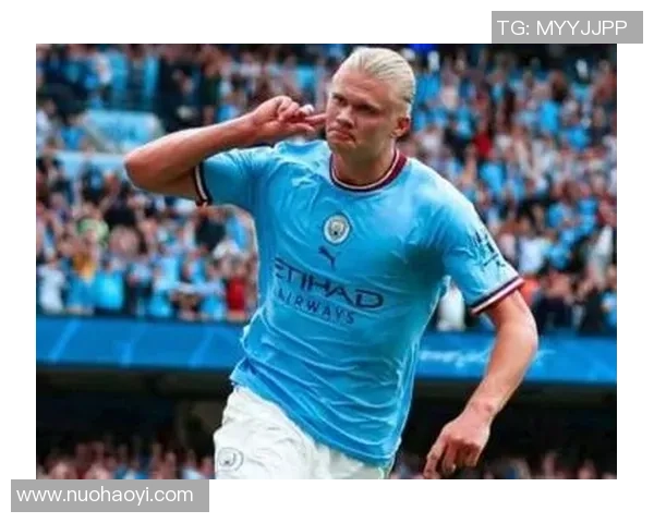 足球明星射门瞬间高清头像男生图集展示激情与力量