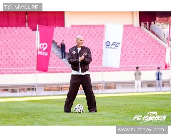 齐达内与英国足球明星的传奇对决与合作历程分析